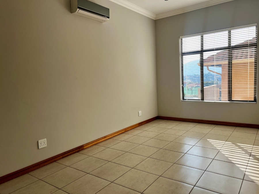 2 Bedroom Property for Sale in Xanadu North West